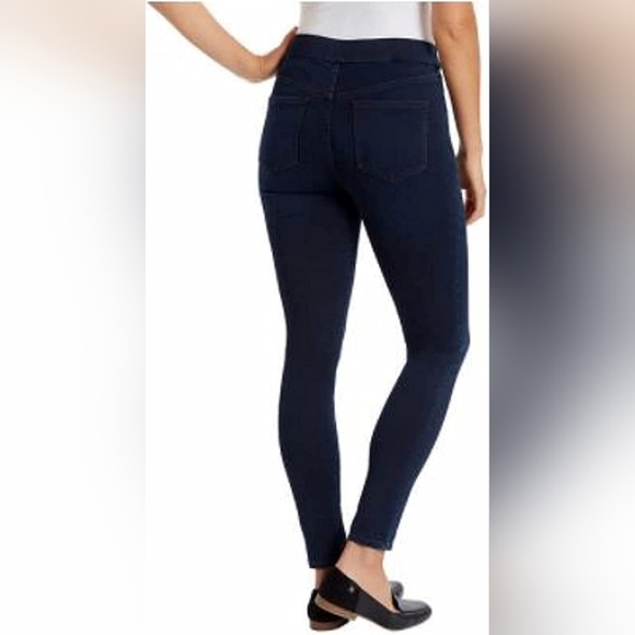 NWT GLORIA VANDERBILT Beverly Blue High Rise pull On Comfortable Jeans (#110) - Picture 6 of 6